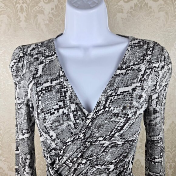 Armani Exchange Size Small Neutral Toned Snakeprint Dress 3/4 Sleeve V-neck - Picture 2 of 8